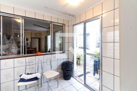 Casa à venda com 158m², 3 quartos e 4 vagasLavanderia