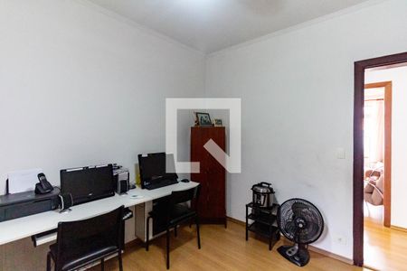 Casa à venda com 158m², 3 quartos e 4 vagasQuarto 2