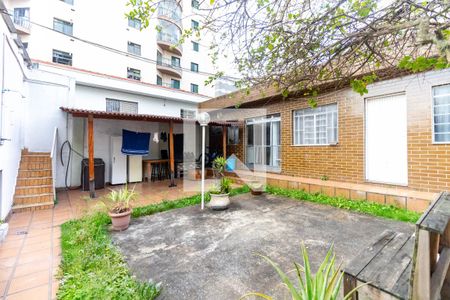 Casa à venda com 158m², 3 quartos e 4 vagasQuintal