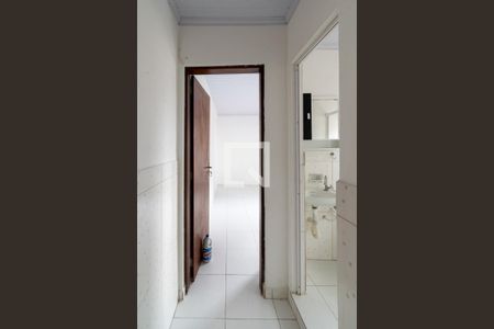 Corredor de casa para alugar com 1 quarto, 20m² em Vila Babilônia, São Paulo