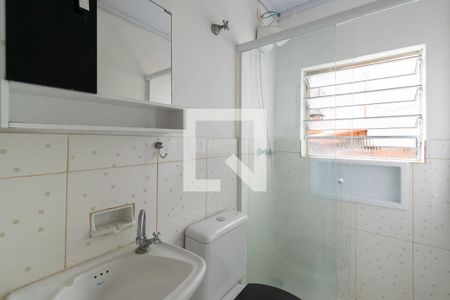 Banheiro Social de casa para alugar com 1 quarto, 20m² em Vila Babilônia, São Paulo