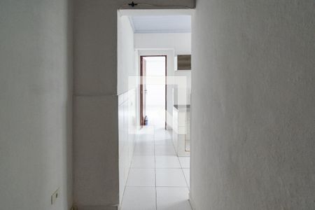Corredor de casa para alugar com 1 quarto, 20m² em Vila Babilônia, São Paulo