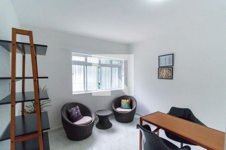 Casa à venda com 217m², 3 quartos e 2 vagas Casa à venda com 217m², 3 quartos e 2 vagasEdícula