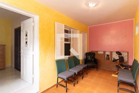 Casa à venda com 217m², 3 quartos e 2 vagas Casa à venda com 217m², 3 quartos e 2 vagasEdícula