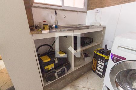 Casa à venda com 270m², 4 quartos e 1 vagaCozinha - Armários