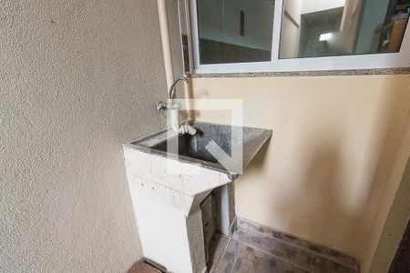 Casa à venda com 270m², 4 quartos e 1 vagaLavanderia 2