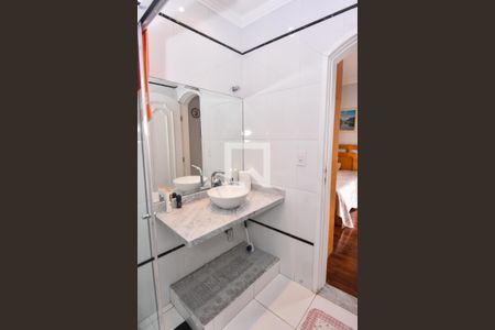 Casa à venda com 660m², 3 quartos e 6 vagas Casa à venda com 660m², 3 quartos e 6 vagasBanheiro da Suíte 3