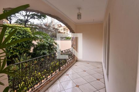 Casa à venda com 660m², 3 quartos e 6 vagas Casa à venda com 660m², 3 quartos e 6 vagasVaranda da Sala