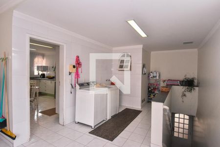 Casa à venda com 660m², 3 quartos e 6 vagas Casa à venda com 660m², 3 quartos e 6 vagasÁrea de Serviço