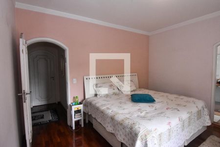 Casa à venda com 660m², 3 quartos e 6 vagas Casa à venda com 660m², 3 quartos e 6 vagasSuíte master