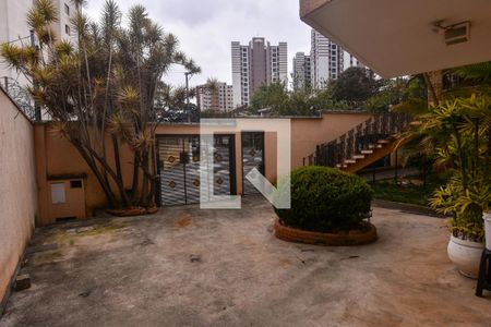 Casa à venda com 660m², 3 quartos e 6 vagas Casa à venda com 660m², 3 quartos e 6 vagasQuintal