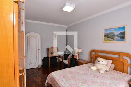 Casa à venda com 660m², 3 quartos e 6 vagas Casa à venda com 660m², 3 quartos e 6 vagasQuarto 3 - Suíte