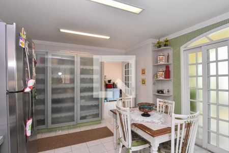 Casa à venda com 660m², 3 quartos e 6 vagas Casa à venda com 660m², 3 quartos e 6 vagasCozinha