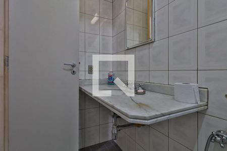 Casa à venda com 107m², 3 quartos e 2 vagasBanheiro