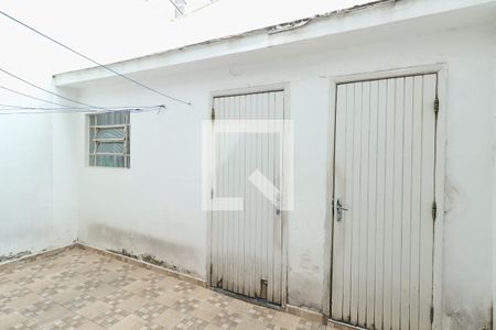 Casa à venda com 107m², 3 quartos e 2 vagasQuintal