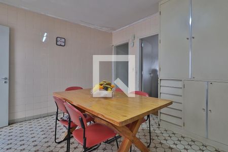 Casa à venda com 107m², 3 quartos e 2 vagasCozinha