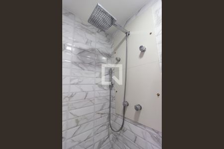 Apartamento à venda com 78m², 2 quartos e 1 vagaBanheiro da Suíte