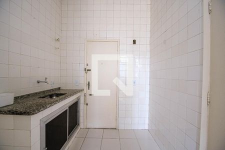 Apartamento à venda com 67m², 2 quartos e 3 vagas Apartamento à venda com 67m², 2 quartos e 3 vagasCozinha