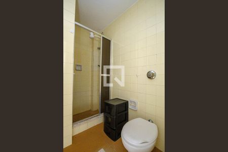 Apartamento à venda com 67m², 2 quartos e 3 vagas Apartamento à venda com 67m², 2 quartos e 3 vagasBanheiro