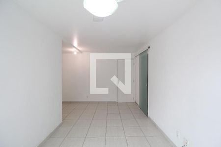 Sala de apartamento para alugar com 2 quartos, 67m² em Freguesia de Jacarepaguá, Rio de Janeiro