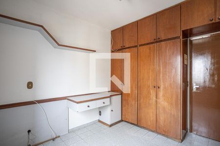 Apartamento à venda com 106m², 4 quartos e 1 vagaQuarto 2