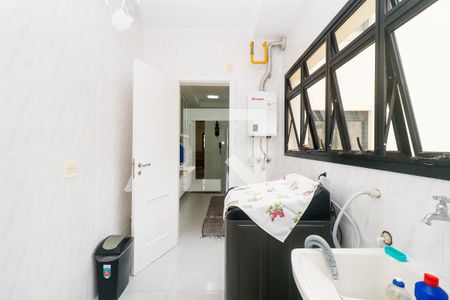 Apartamento à venda com 118m², 4 quartos e 3 vagas Apartamento à venda com 118m², 4 quartos e 3 vagasÁrea de Serviço