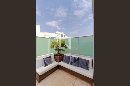 Apartamento à venda com 198m², 3 quartos e 3 vagasTerraço