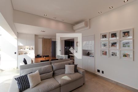 Apartamento à venda com 198m², 3 quartos e 3 vagasSalas