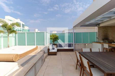 Apartamento à venda com 198m², 3 quartos e 3 vagasTerraço