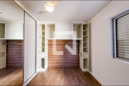 Apartamento à venda com 111m², 3 quartos e 3 vagas Apartamento à venda com 111m², 3 quartos e 3 vagasSuíte