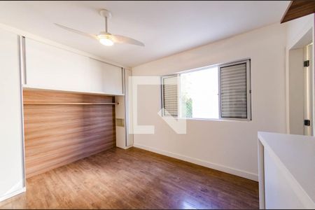 Apartamento à venda com 111m², 3 quartos e 3 vagas Apartamento à venda com 111m², 3 quartos e 3 vagasSuíte
