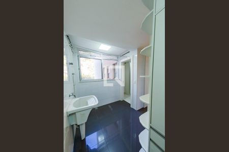 Apartamento à venda com 111m², 3 quartos e 3 vagas Apartamento à venda com 111m², 3 quartos e 3 vagasÁrea de serviço