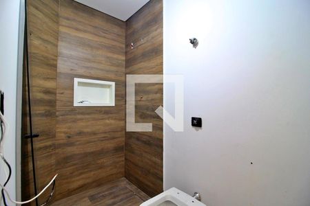 Casa à venda com 164m², 2 quartos e 2 vagasBanheiro da Suíte 2