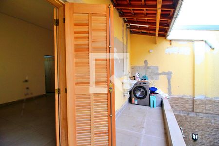 Casa à venda com 164m², 2 quartos e 2 vagasVaranda / Lavanderia