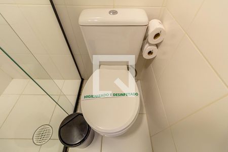 Studio à venda com 30m², 1 quarto e 1 vaga Studio à venda com 30m², 1 quarto e 1 vagaBanheiro