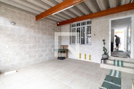 Casa à venda com 159m², 3 quartos e 2 vagasGaragem