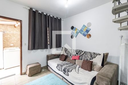 Casa à venda com 159m², 3 quartos e 2 vagasEdícula - Sala