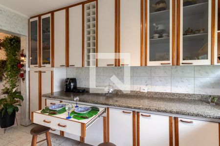 Casa à venda com 700m², 3 quartos e 6 vagasCozinha