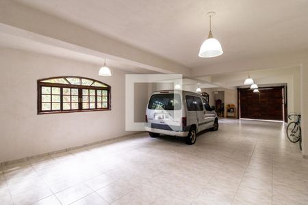 Casa à venda com 700m², 3 quartos e 6 vagasGaragem