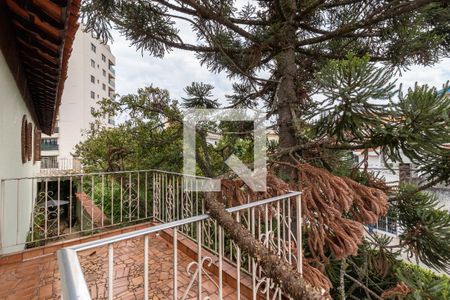 Casa à venda com 700m², 3 quartos e 6 vagasVaranda Lateral da Suíte