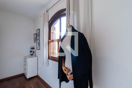 Casa à venda com 700m², 3 quartos e 6 vagasQuarto 2