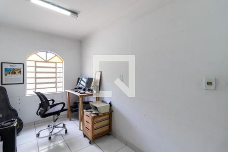 Casa à venda com 700m², 3 quartos e 6 vagasLavanderia