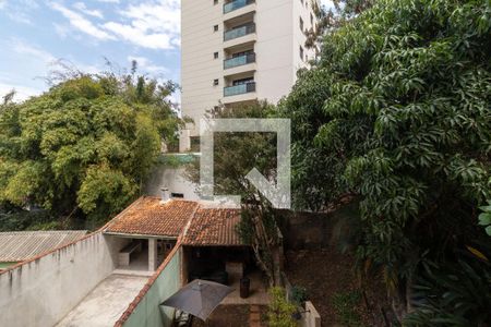 Casa à venda com 700m², 3 quartos e 6 vagasVista da Área de Serviço