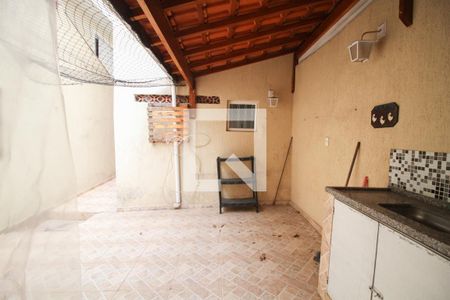 Casa à venda com 150m², 4 quartos e 1 vagachurrasqueira