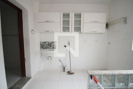 Casa à venda com 150m², 4 quartos e 1 vagaarea de serviço