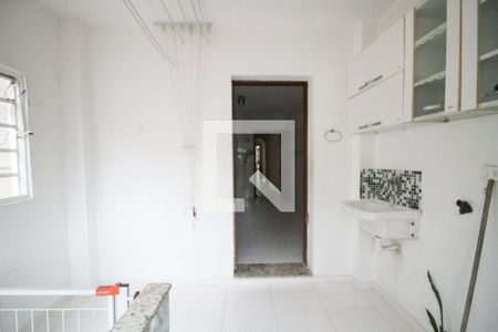 Casa à venda com 150m², 4 quartos e 1 vagaarea de serviço