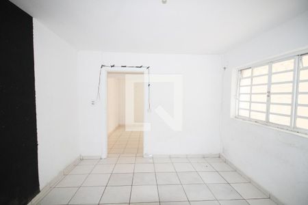 Casa à venda com 150m², 4 quartos e 1 vagaquarto casa 2