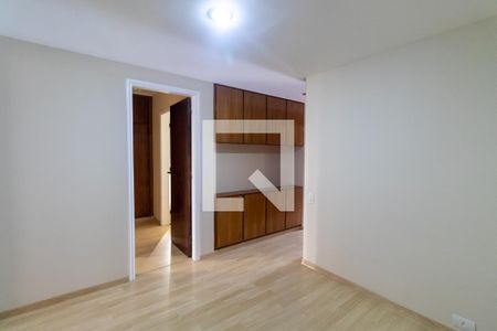 Sala de TV de apartamento para alugar com 4 quartos, 200m² em Paraíso, São Paulo