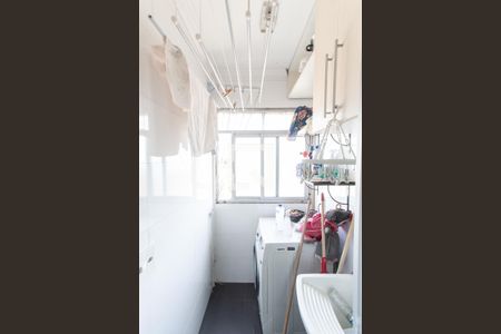 Apartamento à venda com 47m², 2 quartos e 1 vaga Apartamento à venda com 47m², 2 quartos e 1 vagaÁrea de Serviço