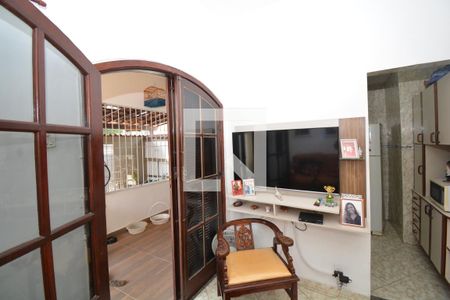 Sala de casa para alugar com 1 quarto, 80m² em Oswaldo Cruz, Rio de Janeiro